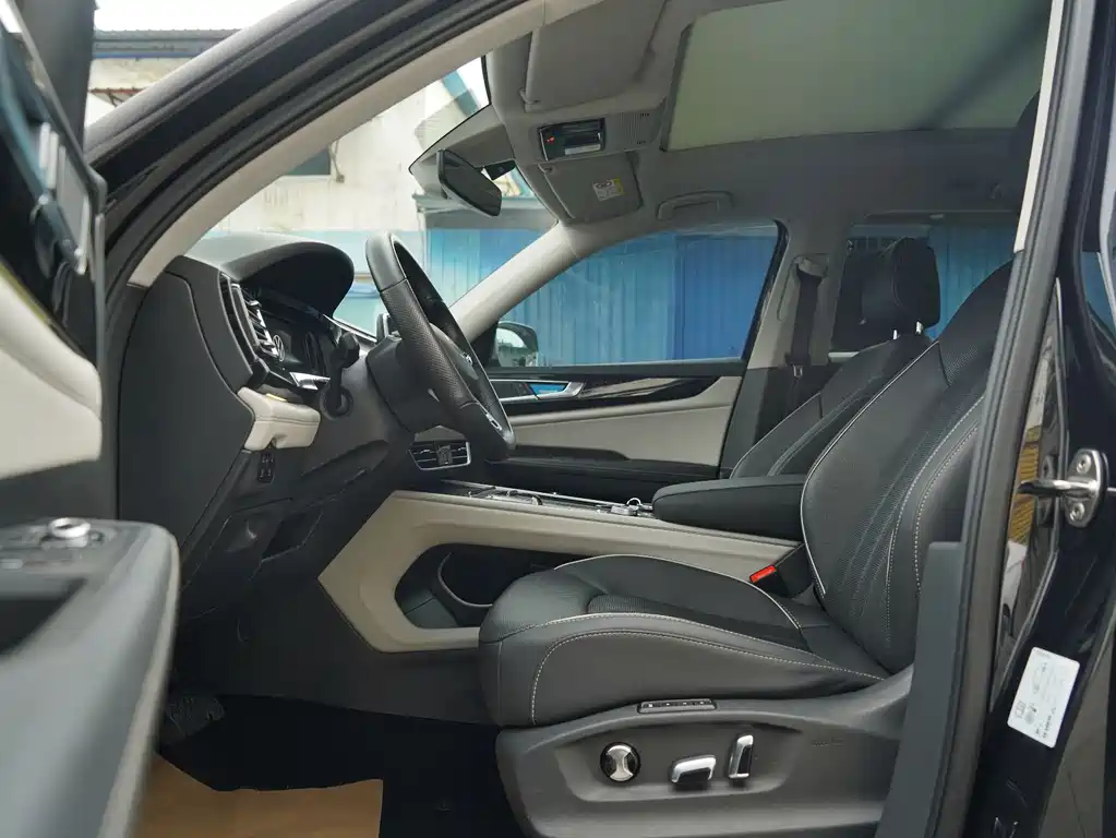 Touron 2023 380TSI four-wheel drive luxury version купить на сайте DeffCars