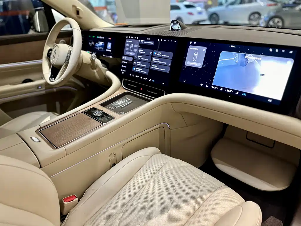 Wenjie M9 2024 extended range Ultra version 42kWh 6-seater version купить на сайте DeffCars