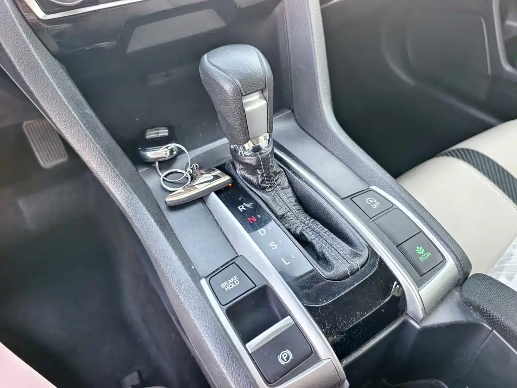 Civic 2016 220TURBO CVT Deluxe Edition купить на сайте DeffCars