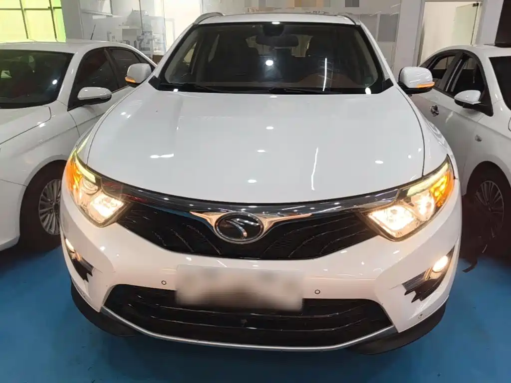 Southeast DX7 2018 1.5T Automatic Honor Edition купить на сайте DeffCars