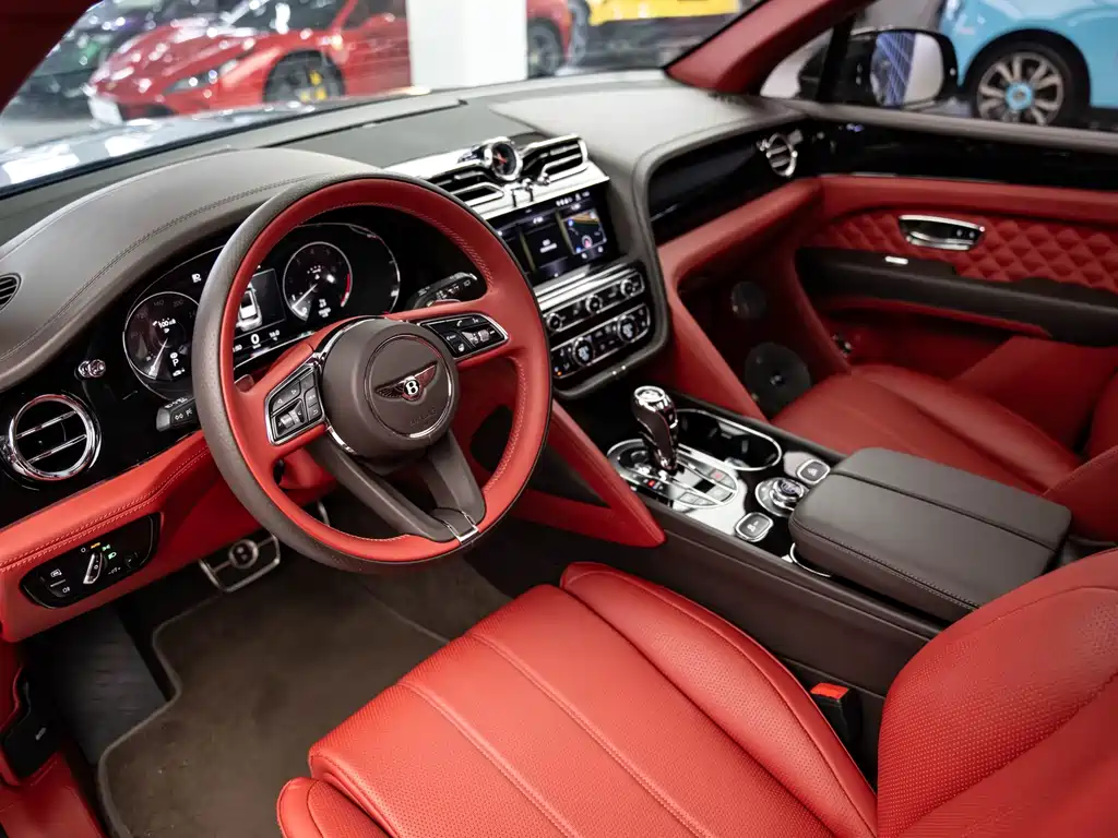 Bentayga 2022 4.0T V8 купить на сайте DeffCars
