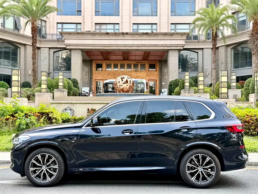 BMW X5 imported 2021 xDrive40i M sports package купить на сайте DeffCars