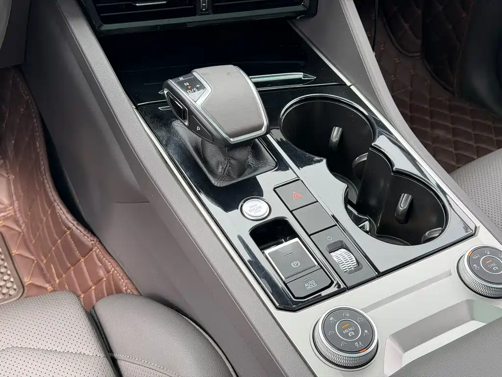 Touareg 2019 3.0TSI Ruifeng Edition National VI купить на сайте DeffCars