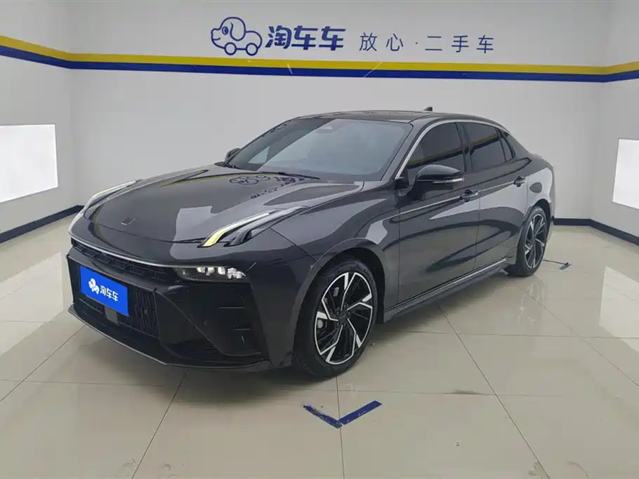 Lynk & Co 03 2023 1.5TD DCT Pro купить на сайте DeffCars