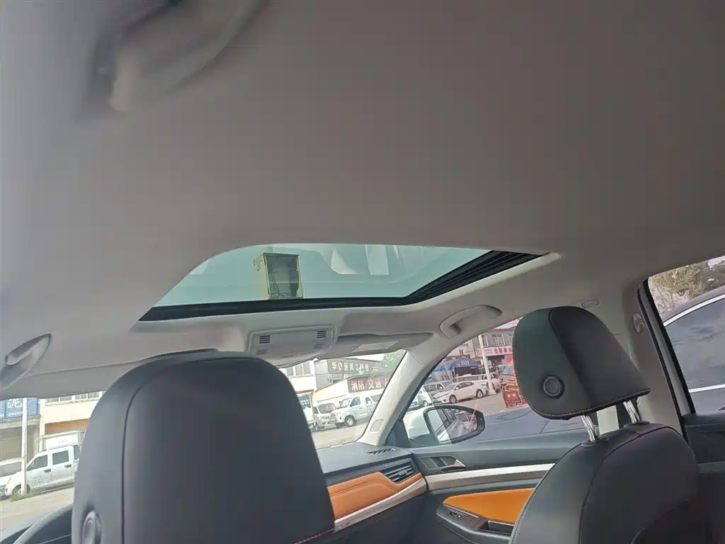 Bora 2025 200TSI DSG Yue Xing Navigation Edition купить на сайте DeffCars