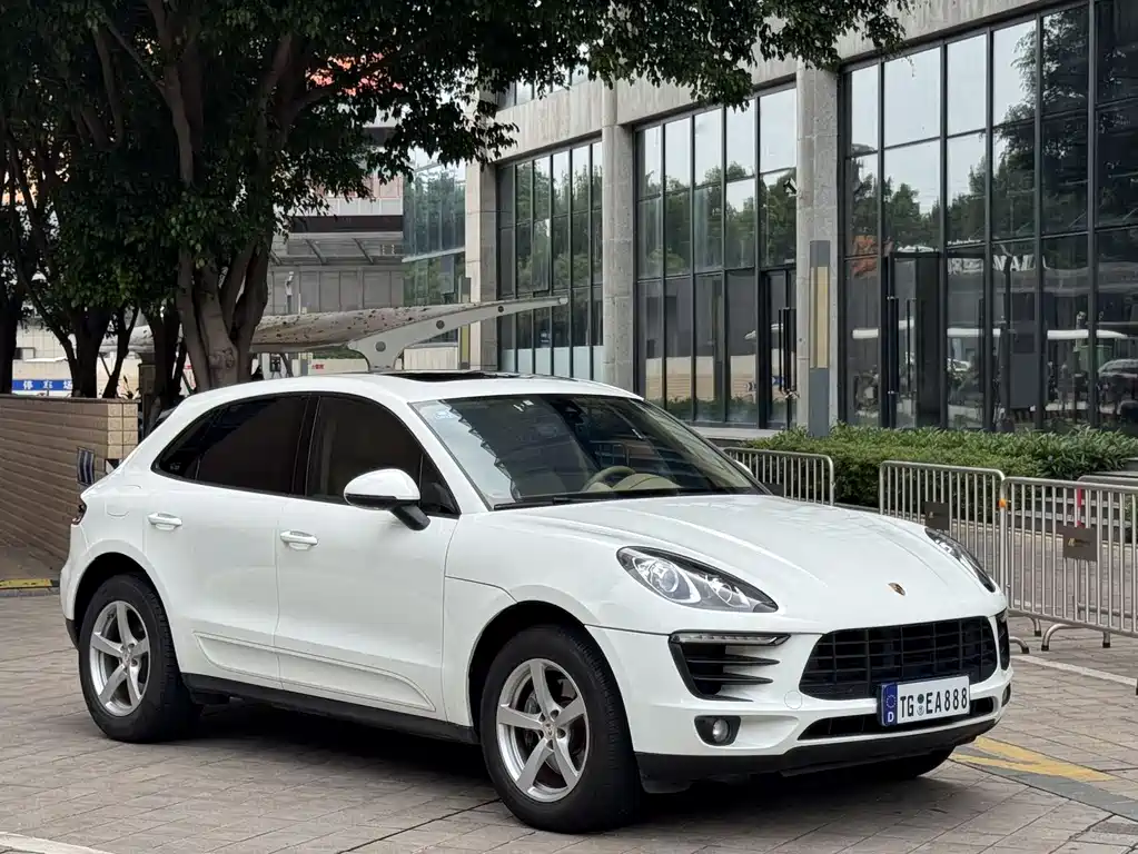 Macan 2017 Macan 2.0T купить на сайте DeffCars