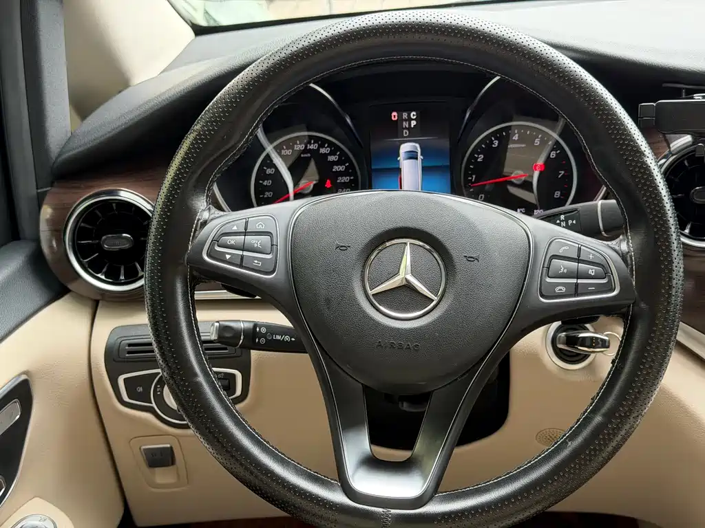 Mercedes-Benz V-Class 2020 V 260 Pilot Edition купить на сайте DeffCars