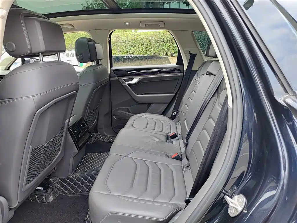 Touareg 2022 3.0TSI Ruixiang Edition Classic Sports Package купить на сайте DeffCars