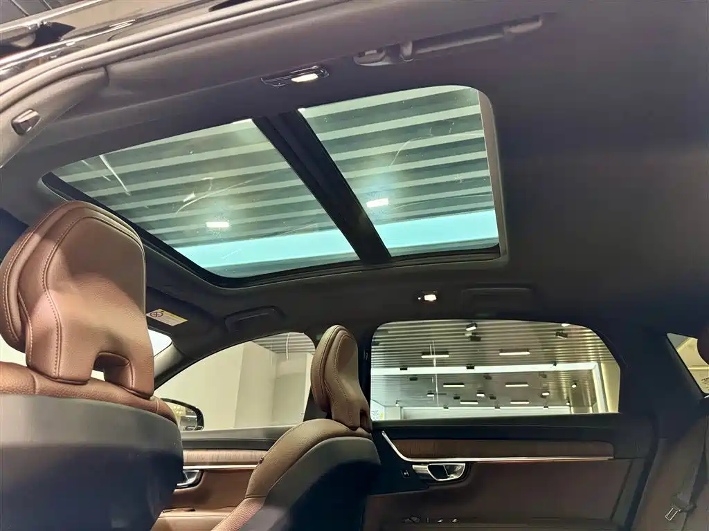 Volvo S90 2024 B5 Zhiyuan Luxury Edition купить на сайте DeffCars
