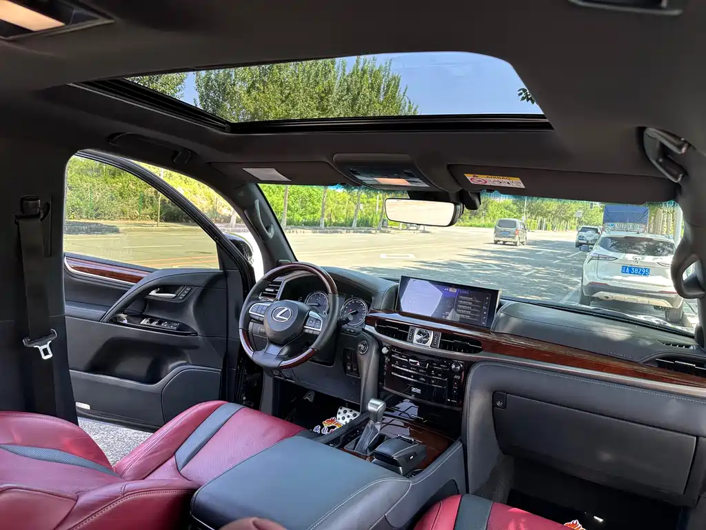 Lexus LX 2019 570 Pinnacle Edition купить на сайте DeffCars