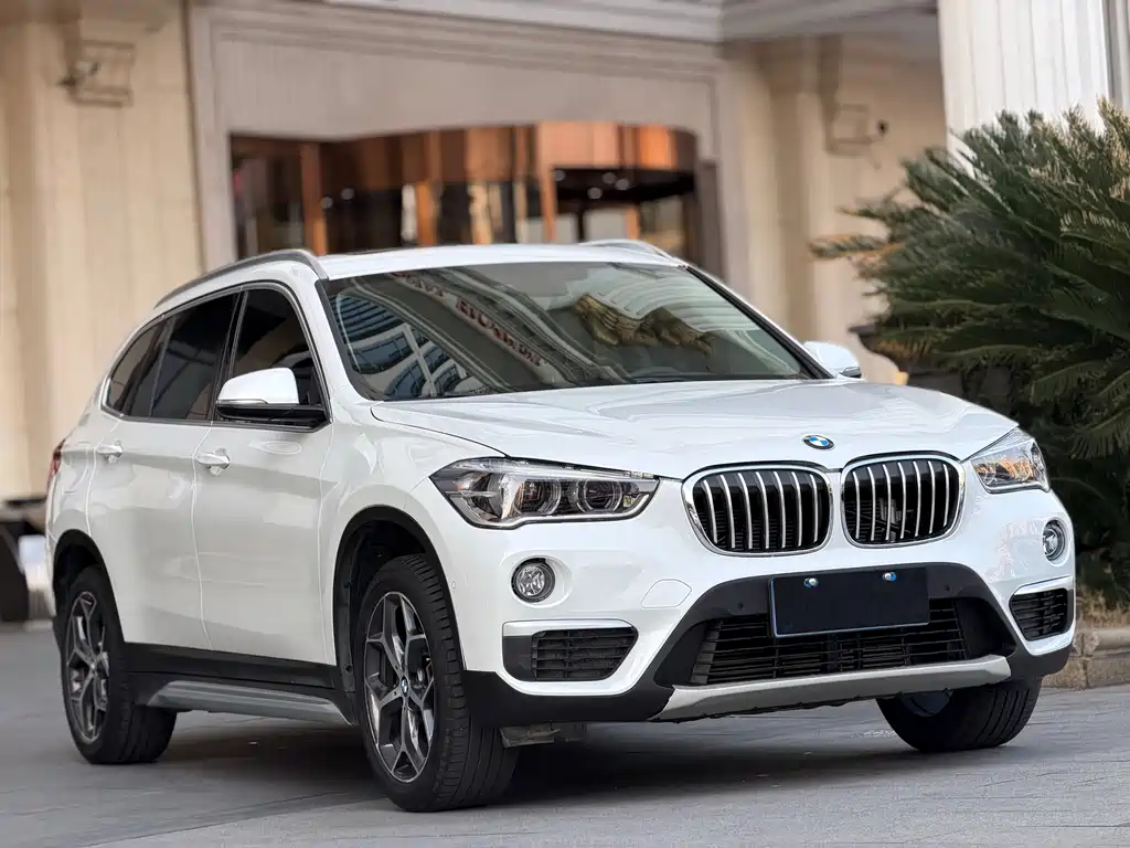 BMW X1 2019 sDrive18Li Exclusive Model купить на сайте DeffCars
