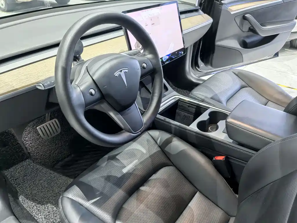 Model 3 2021 Performance high-performance all-wheel drive version купить на сайте DeffCars