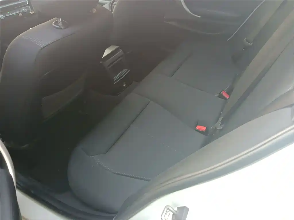BMW 1 Series imported 2016 118i leading model купить на сайте DeffCars