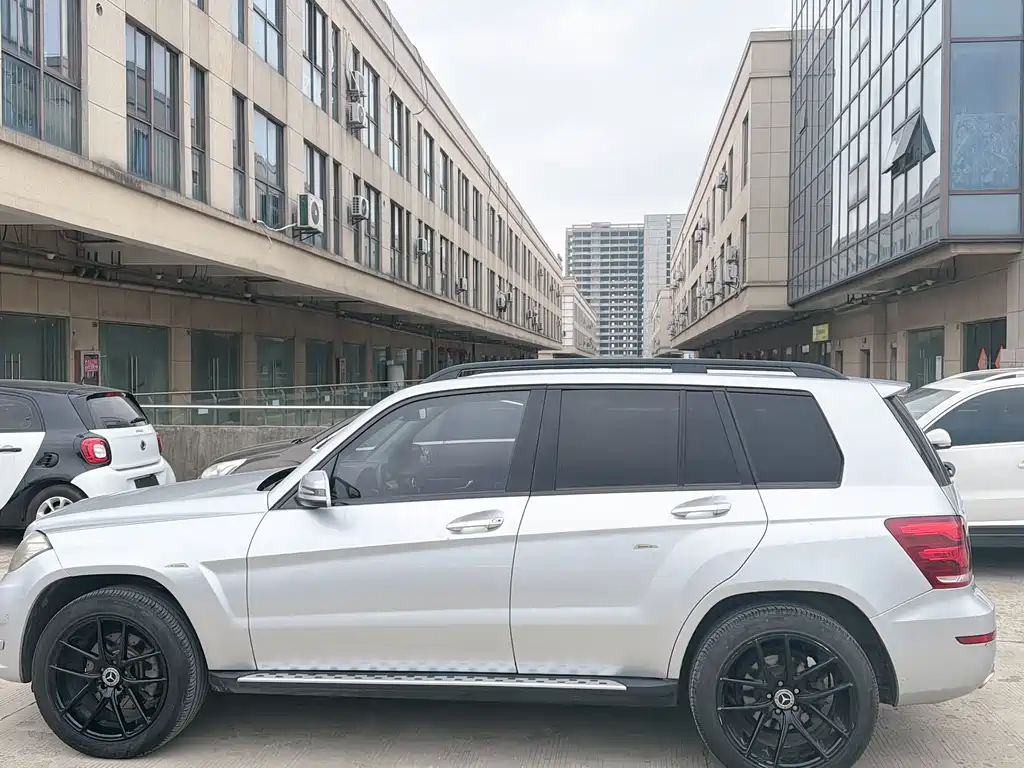 Mercedes-Benz GLK-Class 2013 GLK 300 4MATIC Fashion Model купить на сайте DeffCars