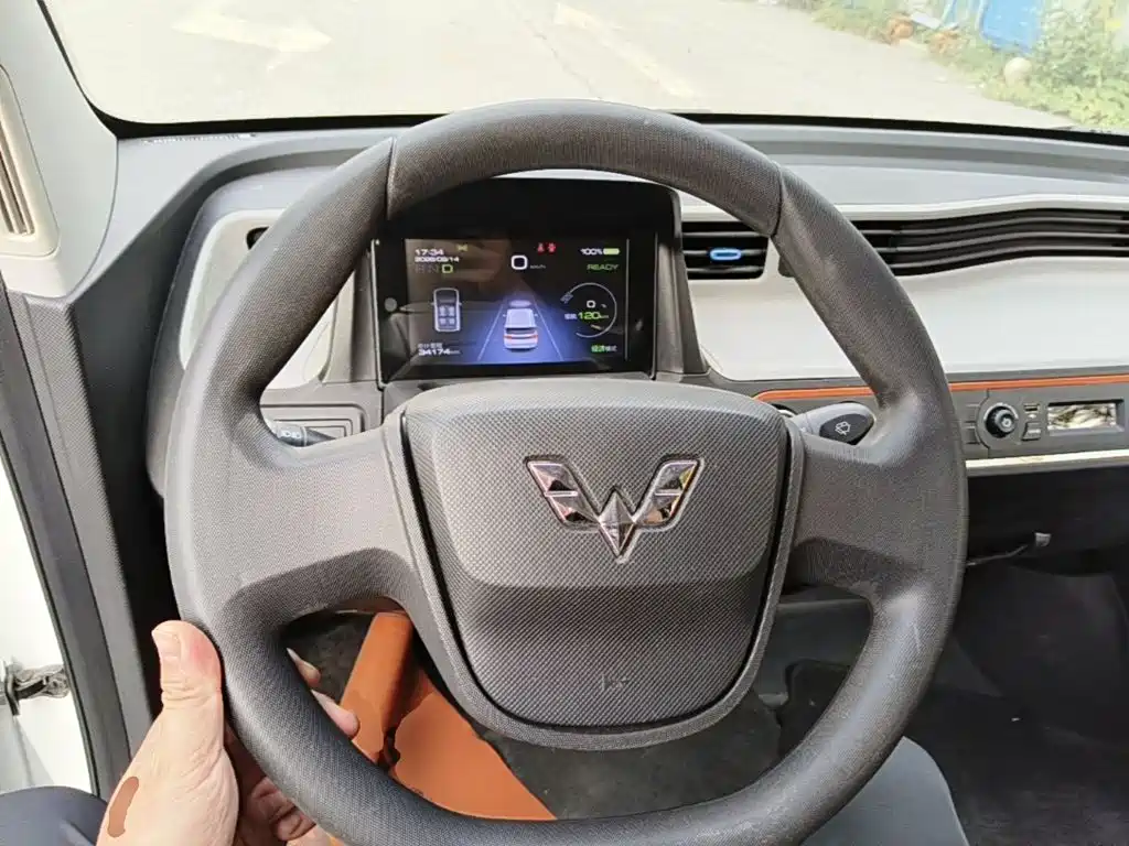 Hongguang MINIEV 2020 free model ternary lithium купить на сайте DeffCars