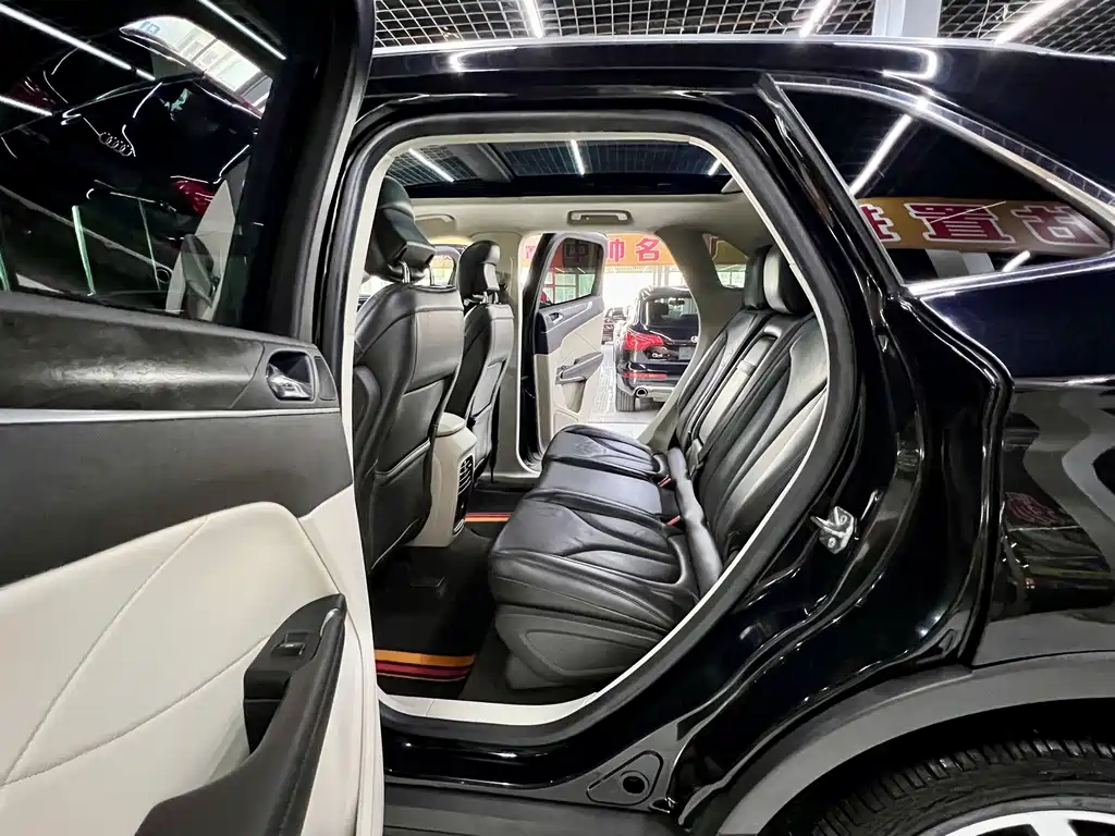 Lincoln MKC 2019 2.0T 2WD Premium Edition National VI купить на сайте DeffCars