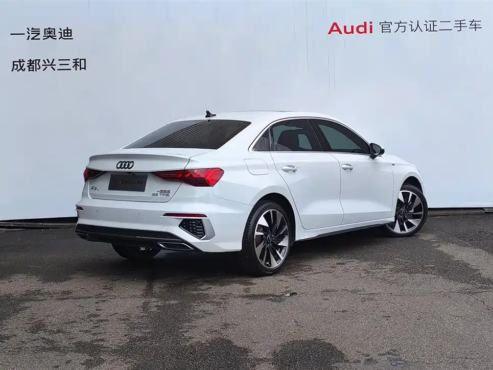 Audi A3 2024 A3L Limousine 35 TFSI Fashionable and Sporty купить на сайте DeffCars