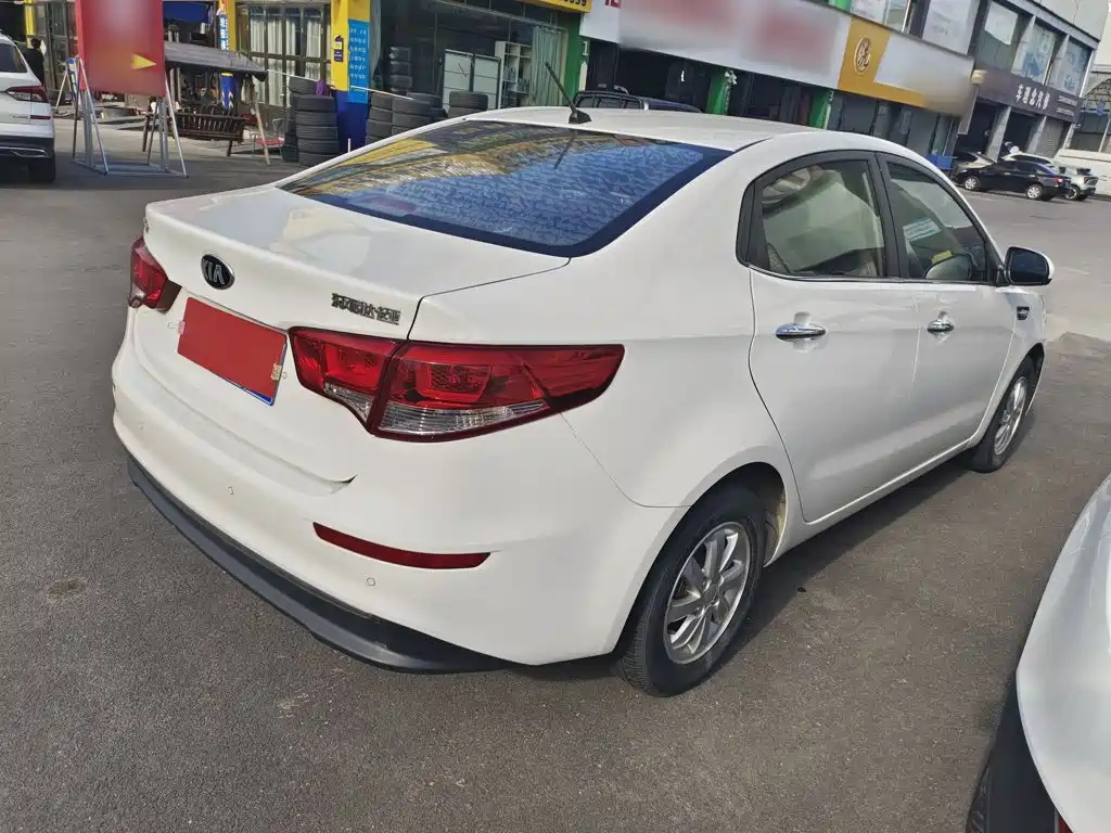 Kia K2 2015 Sedan 1.4L AT GLS купить на сайте DeffCars