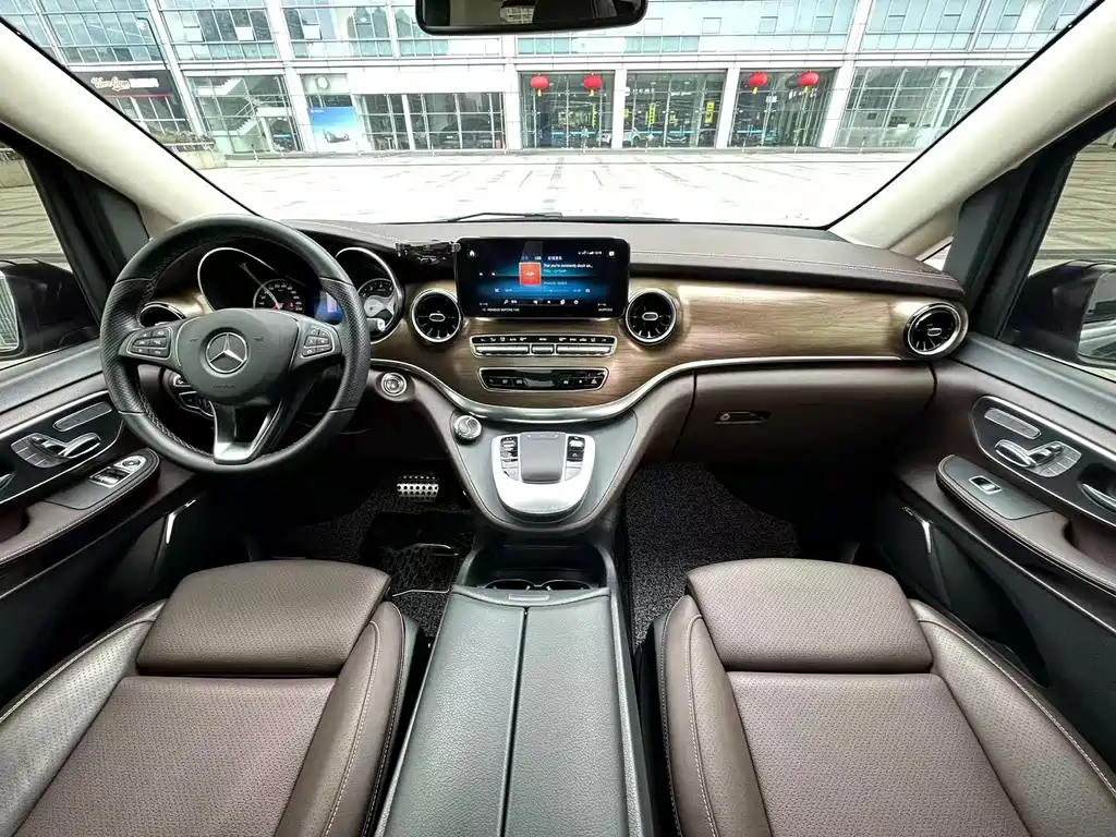 Mercedes-Benz V-Class 2022 V 260 Premium Edition купить на сайте DeffCars