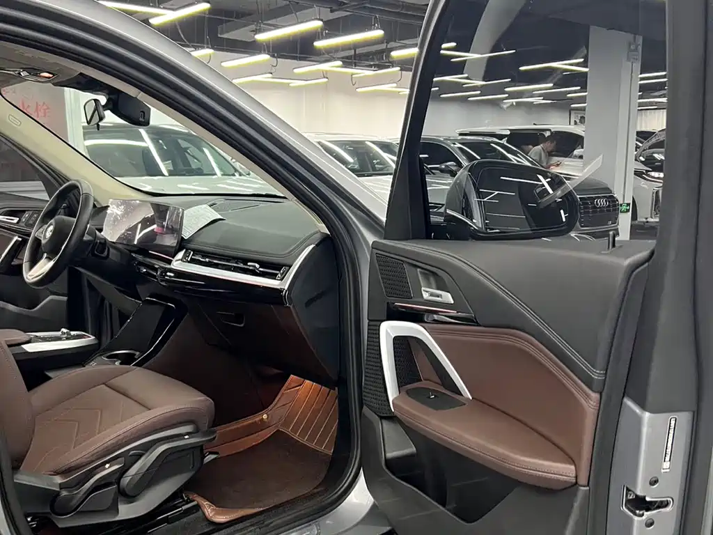 BMW X1 2023 sDrive20Li X Design Package купить на сайте DeffCars