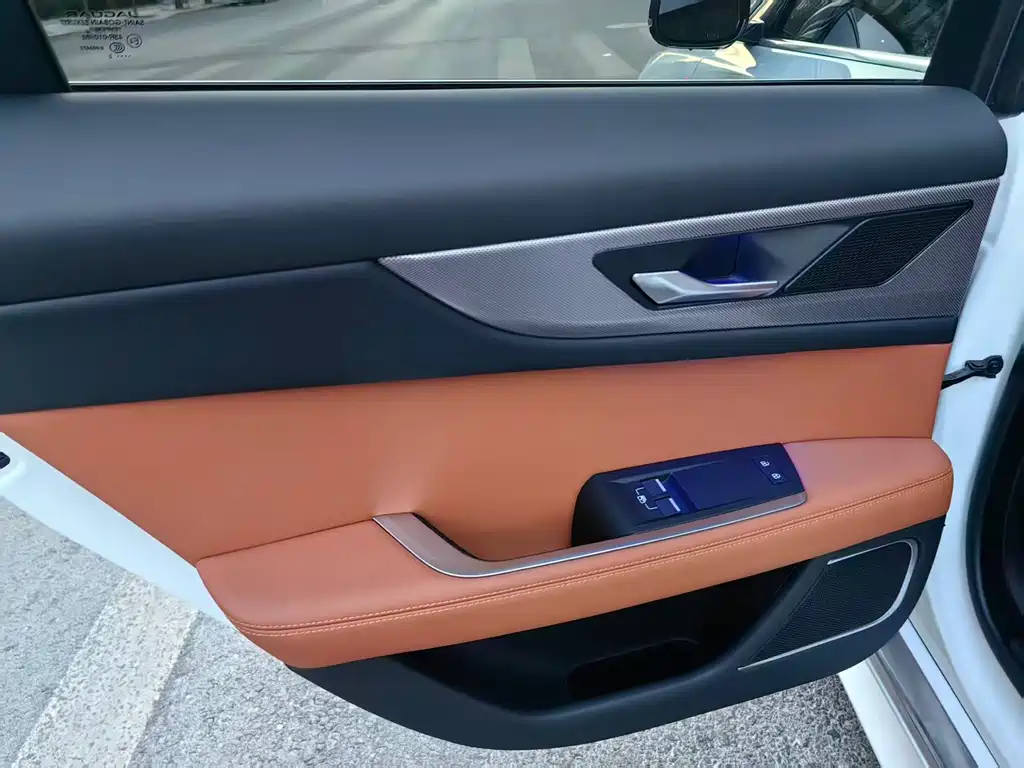Jaguar XEL 2021 2.0T 250PS R-DYNAMIC SE Technology Sports Edition купить на сайте DeffCars