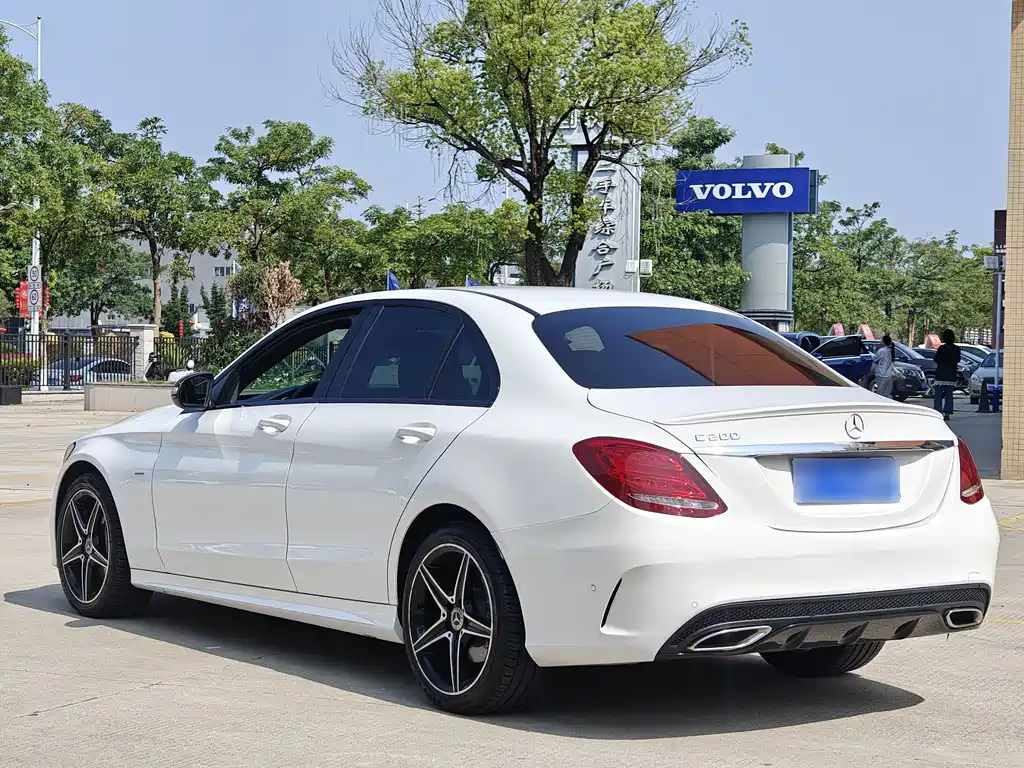 Mercedes-Benz C-Class 2018 C 200 L Sports Edition купить на сайте DeffCars