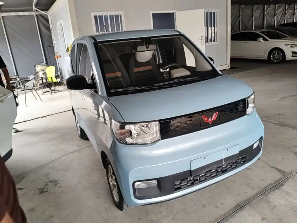 Hongguang MINIEV 2020 Lithium Iron Phosphate купить на сайте DeffCars