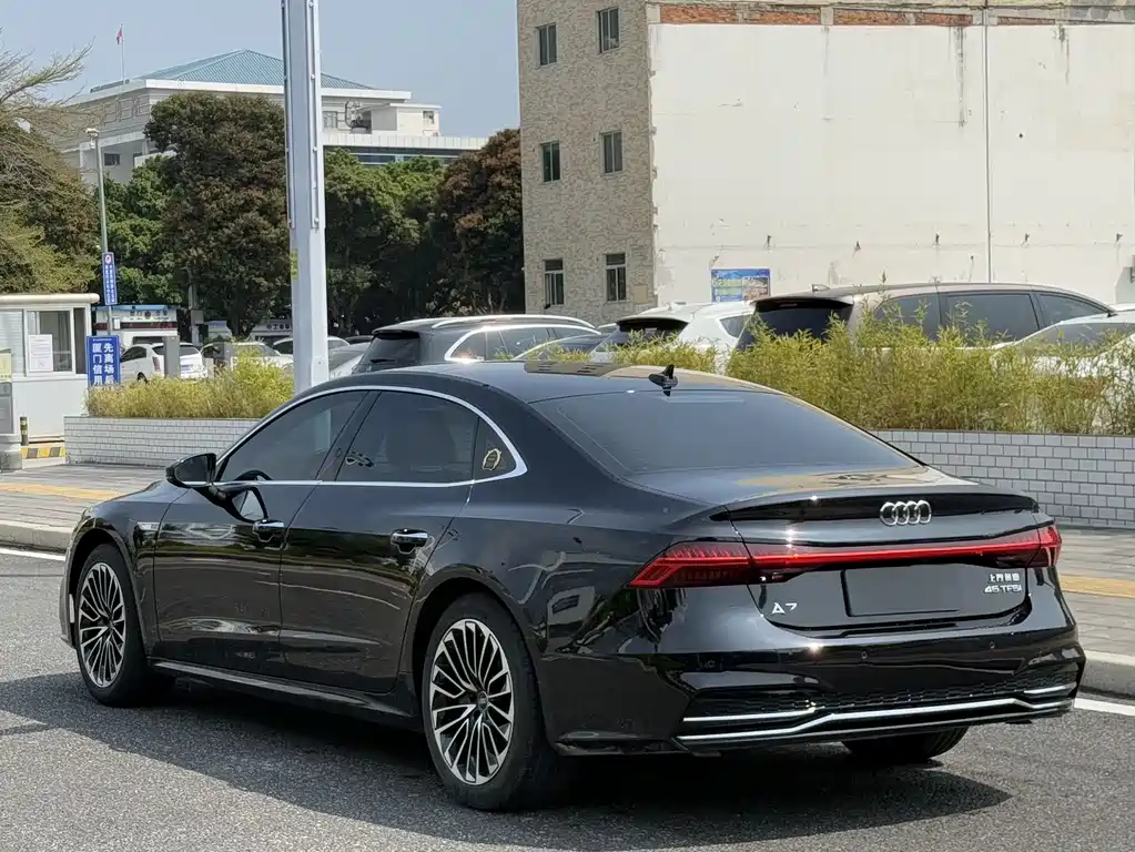 Audi A7L 2024 45 TFSI luxury model купить на сайте DeffCars