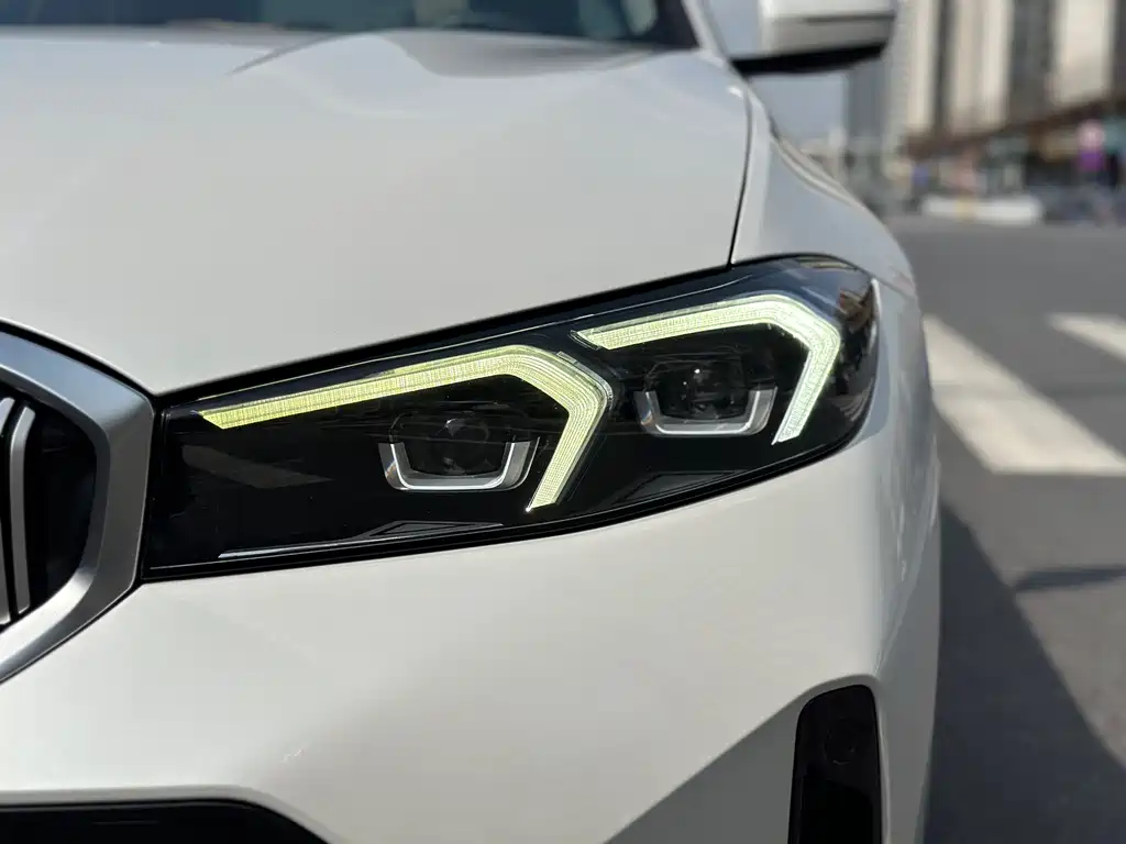 BMW 3 Series 2024 320Li M Sports Package купить на сайте DeffCars