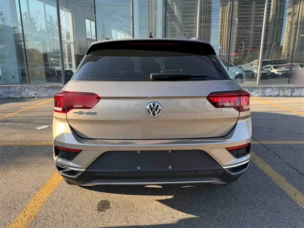 T-ROC 2018 230TSI DSG two-wheel drive aggressive model National VI купить на сайте DeffCars
