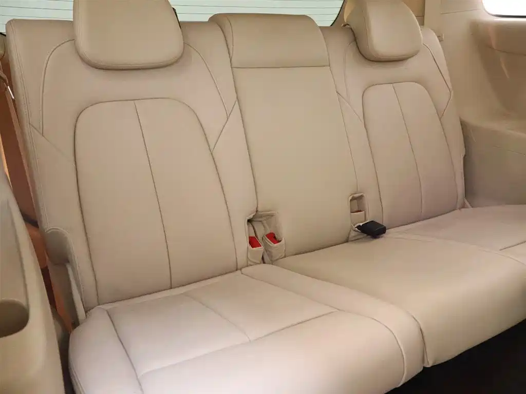 Buick GL8 2023 ES Lu Zun Exclusive Model купить на сайте DeffCars