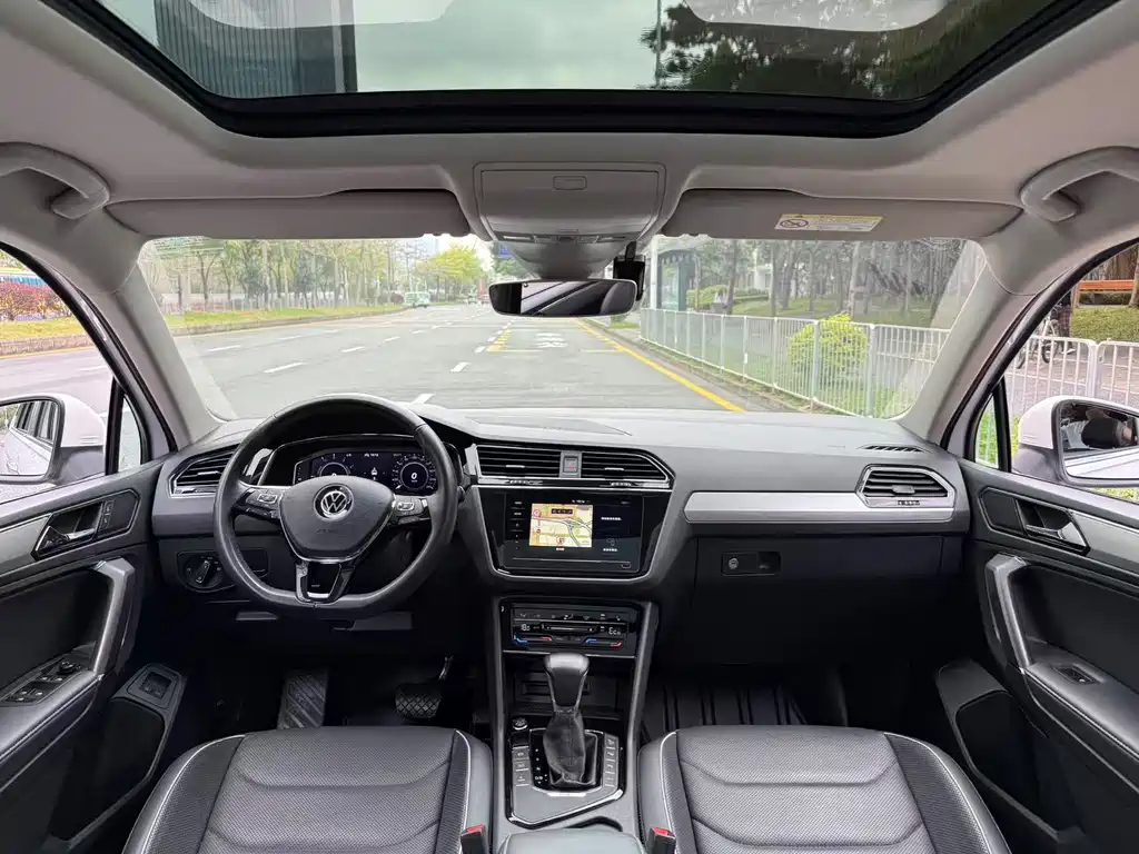 Tiguan L New Energy 2021 430PHEV plug-in hybrid flagship version купить на сайте DeffCars
