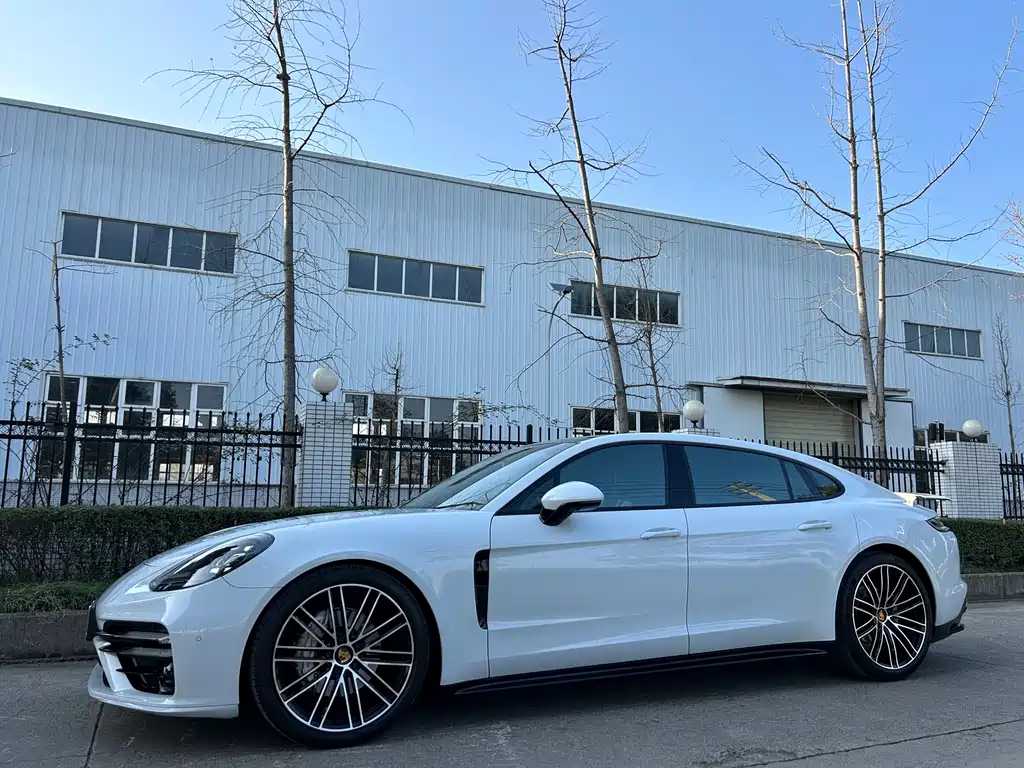 Panamera 2017 Panamera Executive Extended Edition 3.0T купить на сайте DeffCars