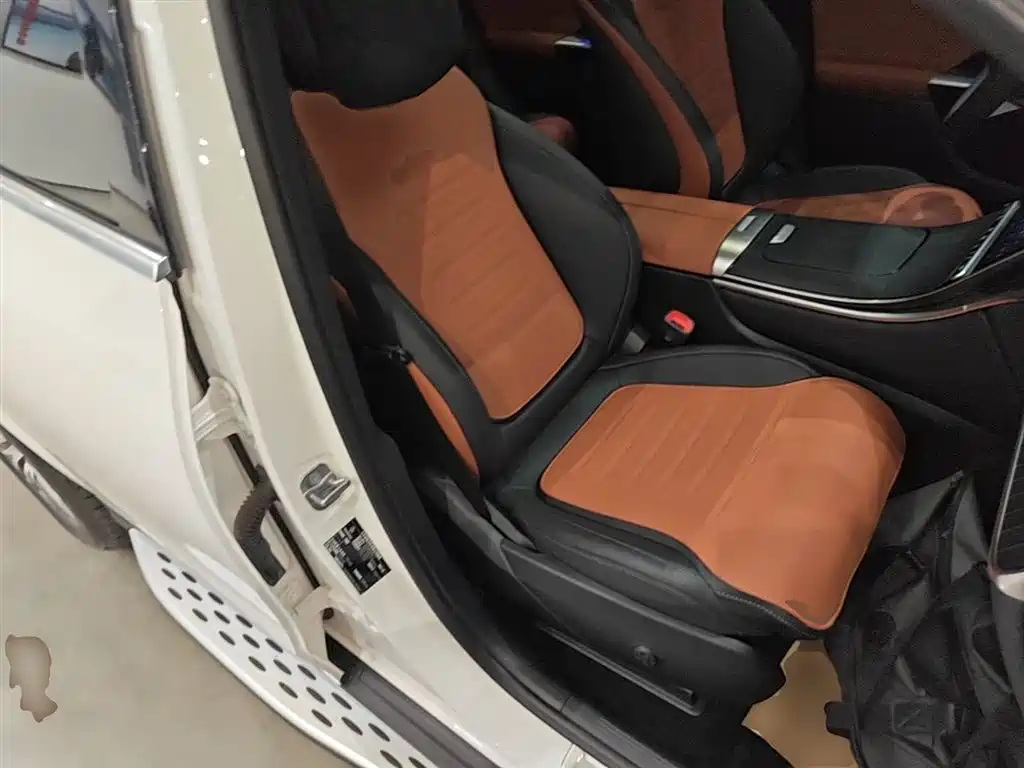 Mercedes-Benz GLC 2023 facelift GLC 300 L 4MATIC dynamic 7-seater купить на сайте DeffCars