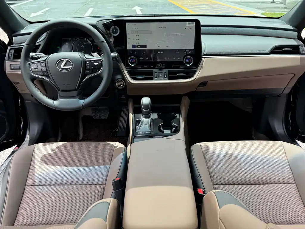 Lexus ES 2025 300h Premium Edition купить на сайте DeffCars