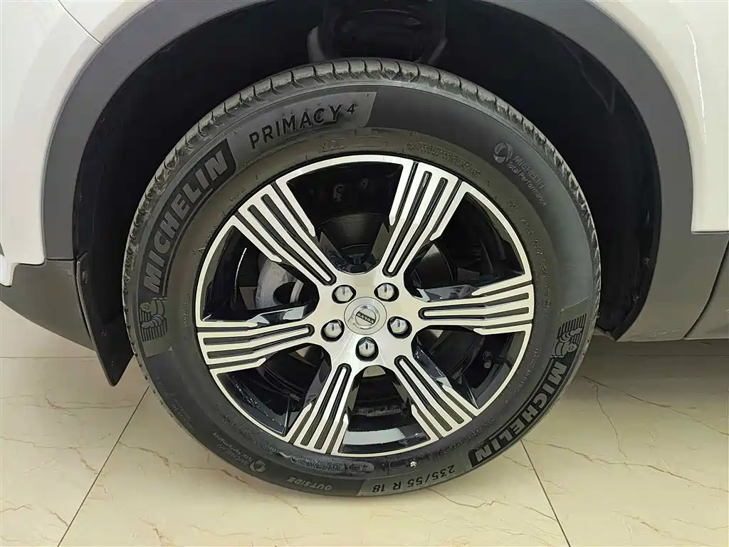 Volvo XC40 2021 T3 Zhiyuan Luxury Edition купить на сайте DeffCars