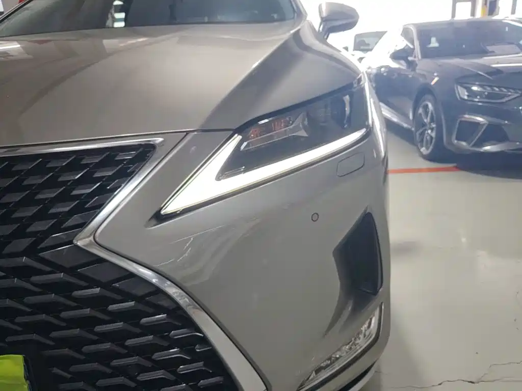 Lexus RX 2020 facelift 300 two-wheel drive elite version купить на сайте DeffCars