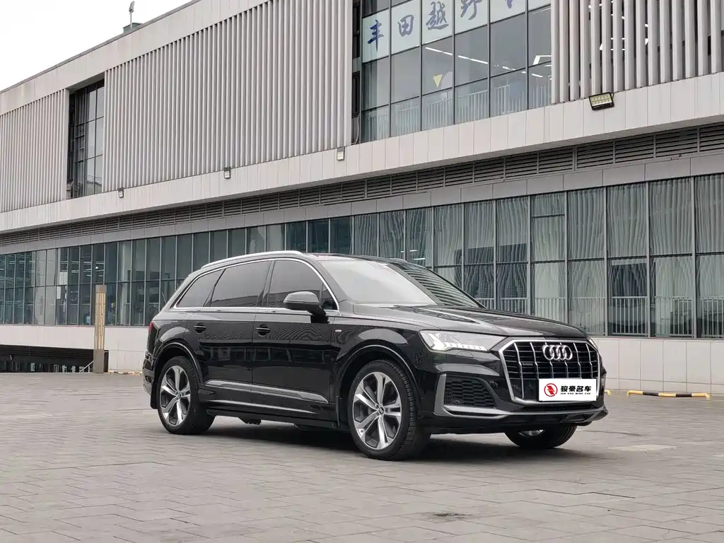 Audi Q7 2020 55 TFSI quattro S line sports купить на сайте DeffCars