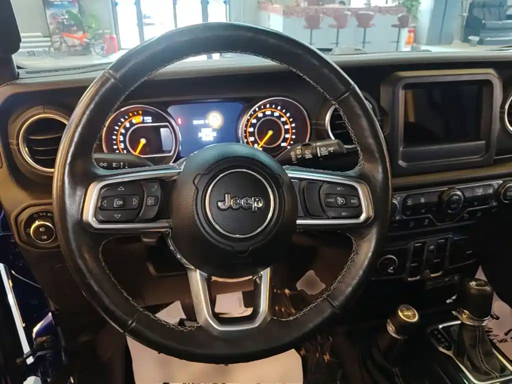 Wrangler 2018 2.0T Sahara four-door version купить на сайте DeffCars