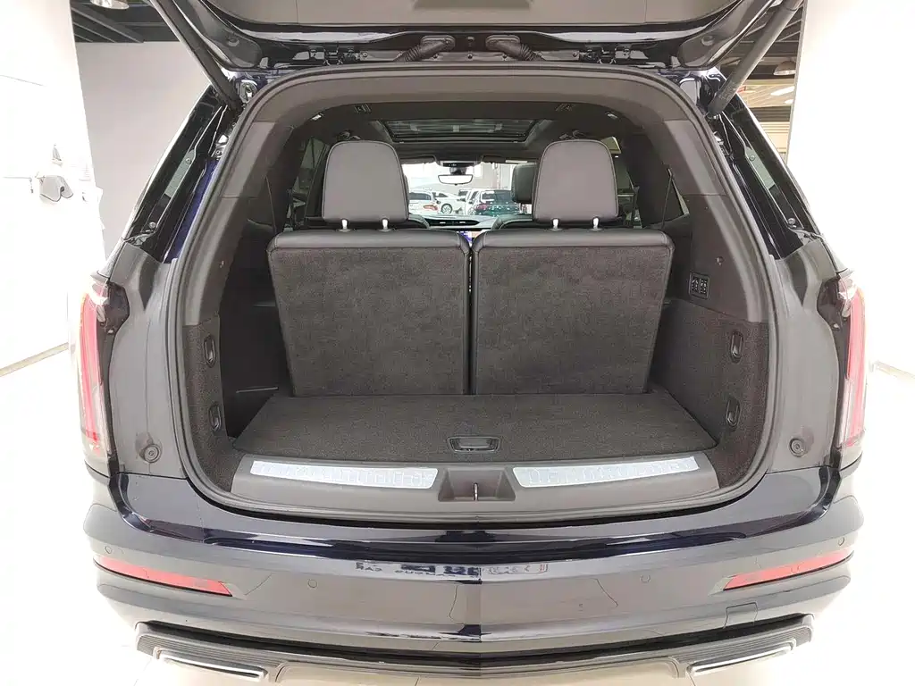 Cadillac XT6 2022 2.0T six-seat four-wheel drive premium model купить на сайте DeffCars