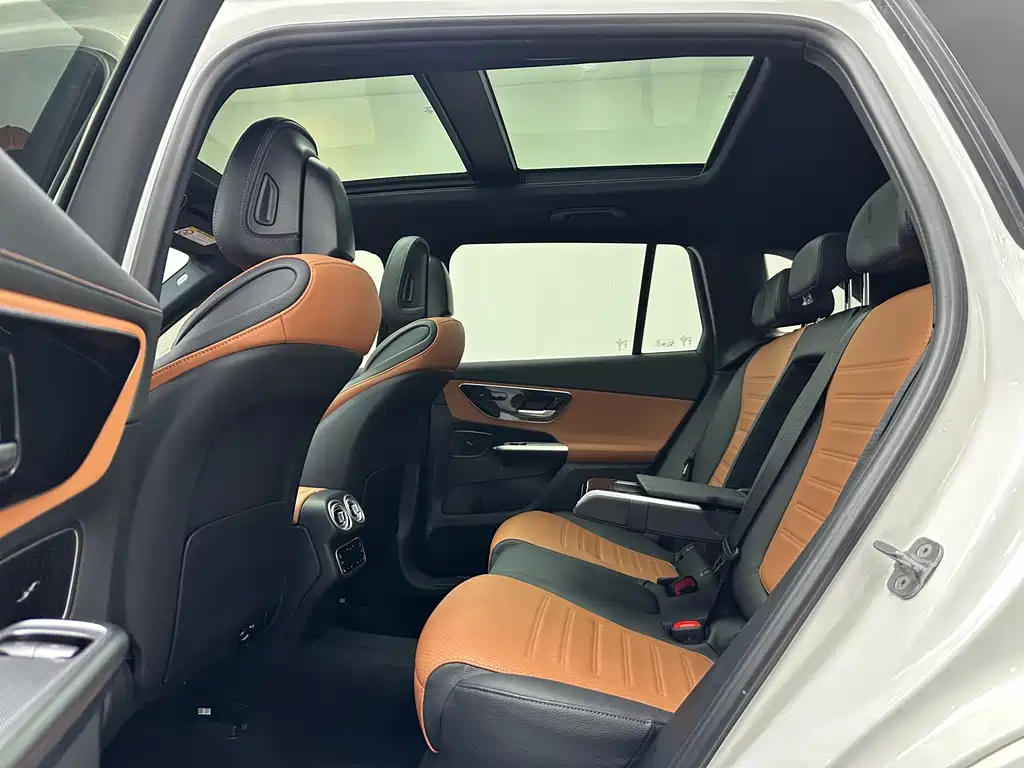 Mercedes-Benz GLC 2024 GLC 260 L 4MATIC luxury model 5 seats купить на сайте DeffCars