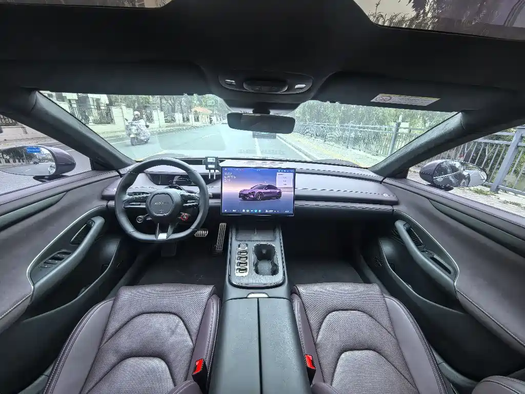 Xiaomi SU7 2024, four-wheel drive, ultra-long battery life, high-end smart driving Max version купить на сайте DeffCars
