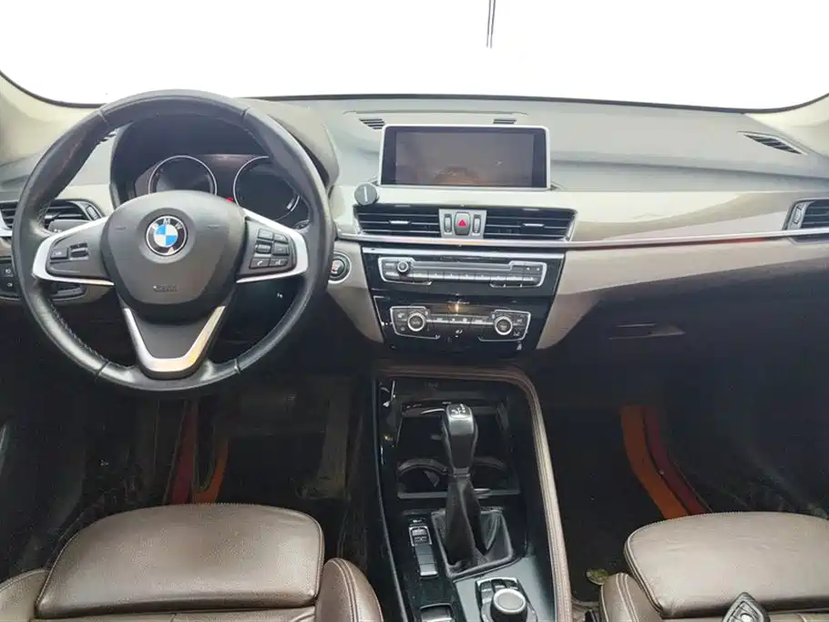 BMW X1 2019 sDrive18Li Exclusive Model купить на сайте DeffCars