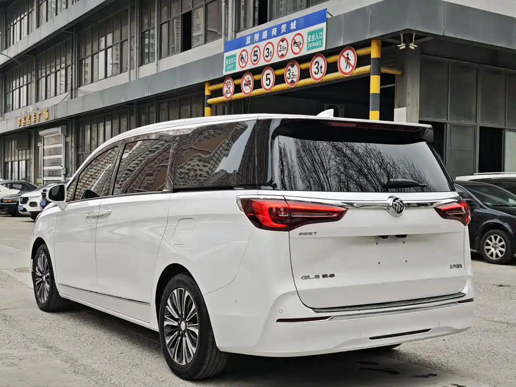 Buick GL8 2020 ES Lu Zun 653T flagship model купить на сайте DeffCars