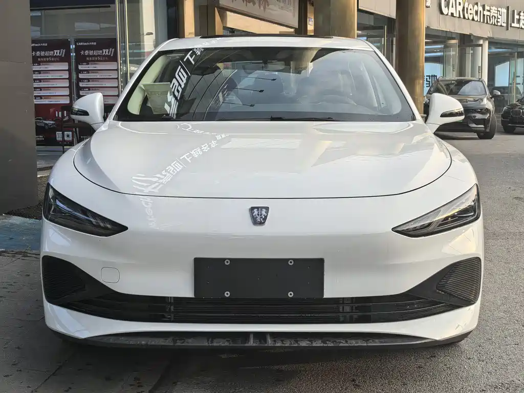 Roewe D7 2025 DMH 125km World Championship Edition купить на сайте DeffCars