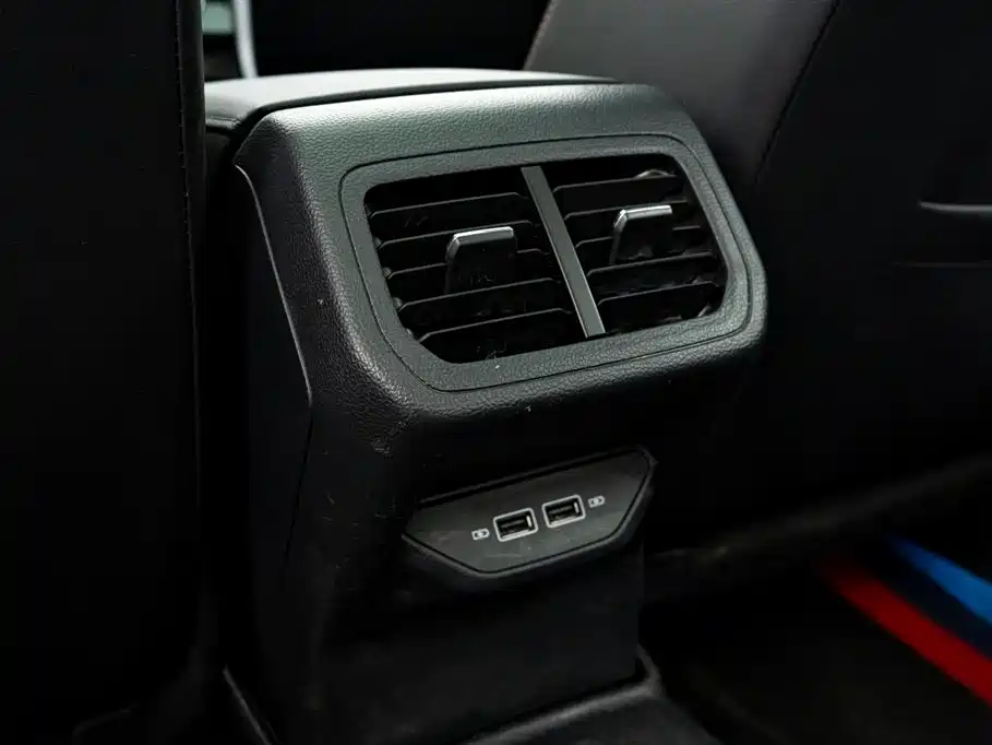 Bora 2023 200TSI DSG Smart Travel Edition купить на сайте DeffCars
