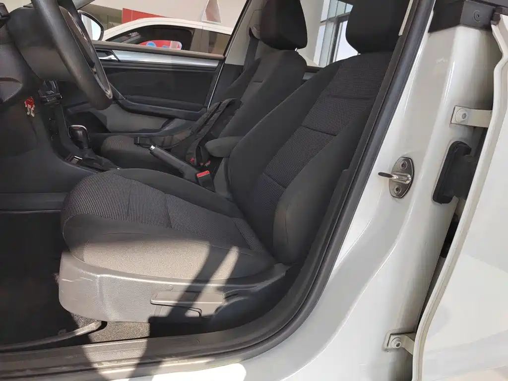 Bora 2019 facelift Bora Legend 1.5L automatic fashion model National VI купить на сайте DeffCars