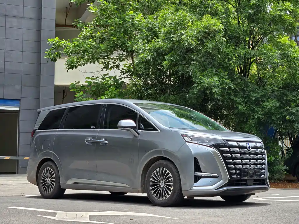 Denza D9 2024 DM-i 980 4WD Flagship купить на сайте DeffCars