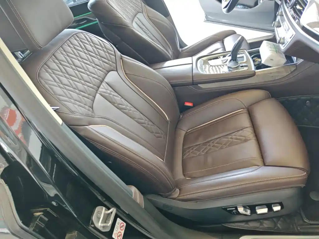 BMW 7 Series 2021 740Li Leading Luxury Package купить на сайте DeffCars