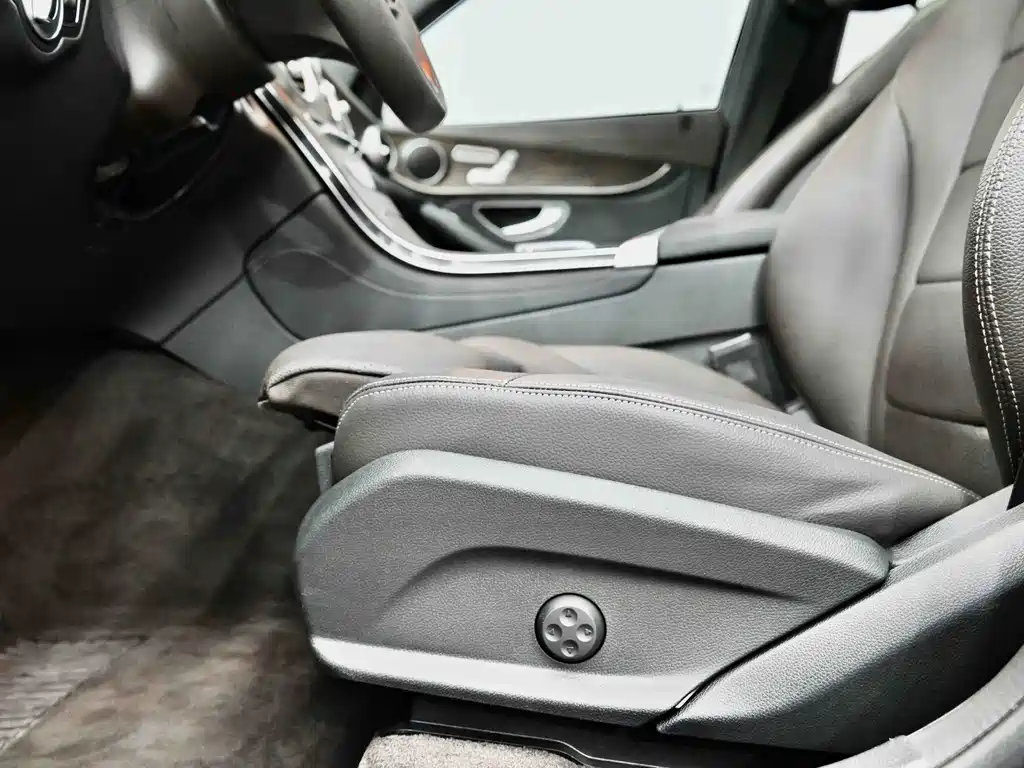 Mercedes-Benz GLC 2020 facelift GLC 260 L 4MATIC luxury model купить на сайте DeffCars